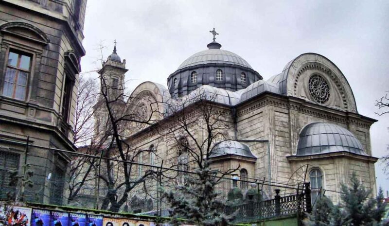 Istanbul: Taksim to Galata Tower Levantine Heritage Tour - Enjoying a Traditional Turkish Tea Break at Hazzopulo