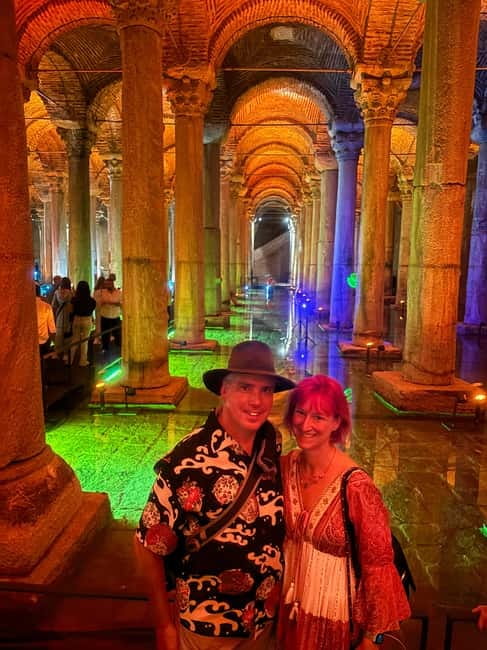 Istanbul: Top Sites of Old Istanbul Tour with Tea or Coffee - Starting Point: The Pudding Shop Lale Restaurant near Sultanahmet Tram Stop