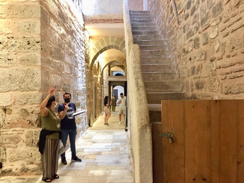 Istanbul Topkap Palace and Harem Guide Tour - Topkapi Palace and Harem: Starting at Foodie-ist Cafe