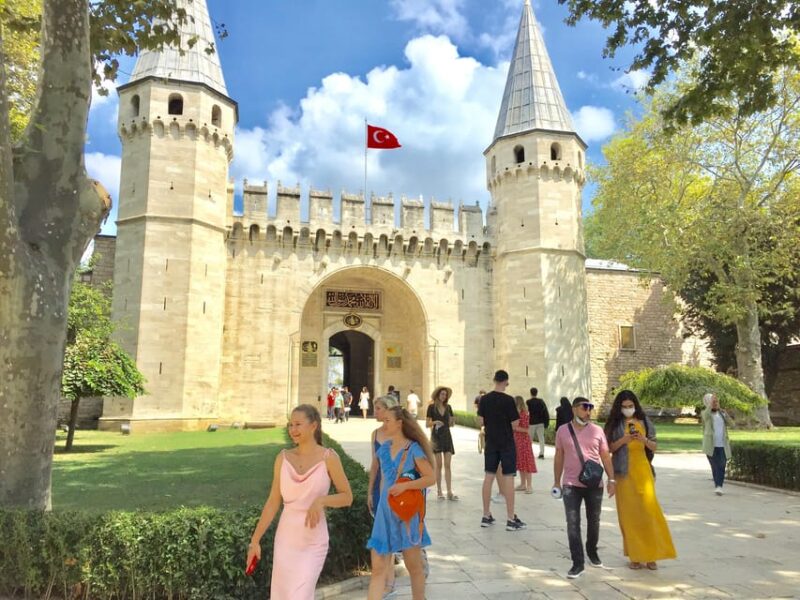 Istanbul Topkap Palace and Harem Guide Tour - Inside the Magnificent Topkapi Palace