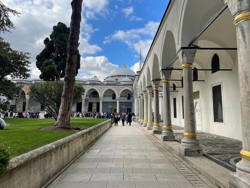 Istanbul: Topkapi Palace and Harem Ticket with Audio Guide - Key Points