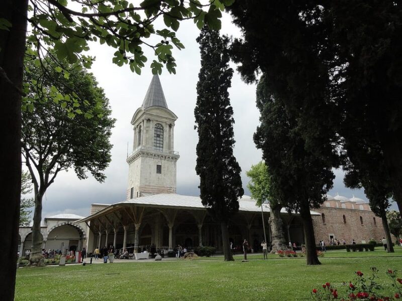 Istanbul: Topkapi Palace and Harem Ticket with Audio Guide - The Harem Section: An Exclusive Look into Ottoman Royal Life