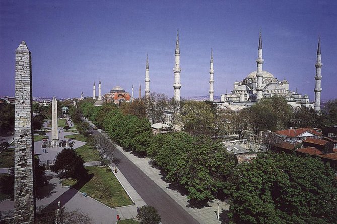 Istanbul-Topkapi Palace, Hagia Sophia, Grand Bazaar Private Tour - The Hippodrome: A Glimpse into Ancient Roman Spectacles