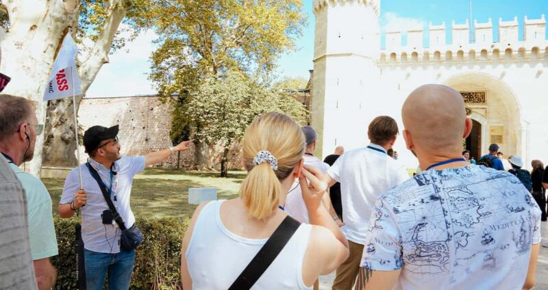 Istanbul: Topkapi Palace & Harem Express Highlight Tour - Practical Details and Accessibility