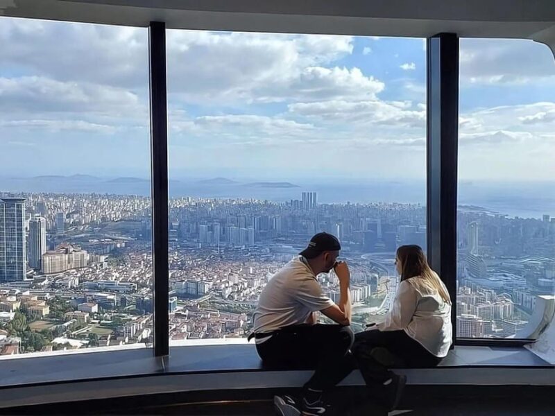 Istanbul Towers Combo Ticket: Visit Iconic Towers Easily - Emaar SkyView: Shopping Meets Sky-high Views in Emaar Square Mall