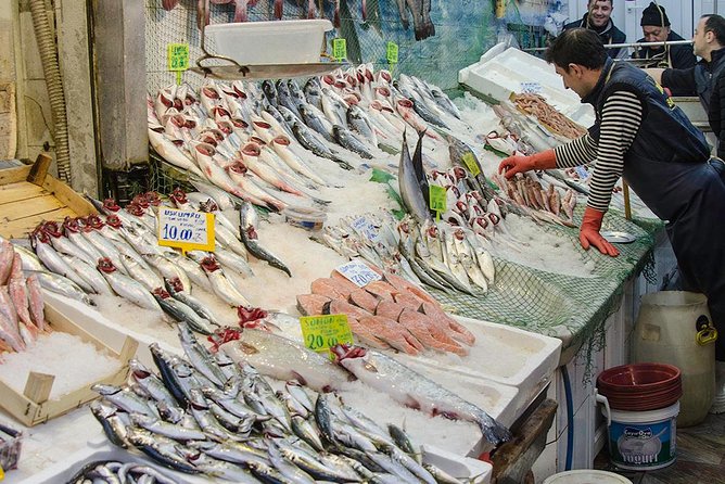 Istanbul Traditional Food Tour with Dinner on Off-Touristy-Path - Guided by Knowledgeable Guides with Local Gourmet Expertise