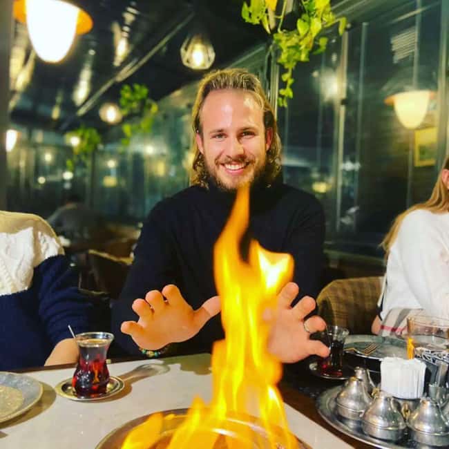 Istanbul: Traditional Turkish Dinner - Discover the Charm of a Historic Istanbul Dinner Venue