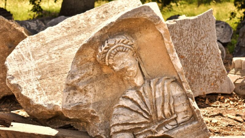 Istanbul: Troy Guided Bus Tour with Ferry Tickets & Lunch - Discover Troy’s Ruins and Mythical Heritage