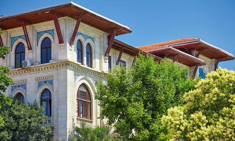 Istanbul: Turkish and Islamic Arts Museum Fast-Track Entry - Discover a Wide Range of Artworks and Craftsmanship