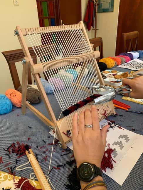 Istanbul: Turkish Carpet/Rug Weaving Workshop with Artisan - Accessibility and Group Size