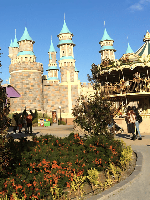 Istanbul: Vialand Lunapark Transfer w/ Optional Tour Guide - Discover Istanbul’s Vialand with Convenient Transfers and Flexible Options