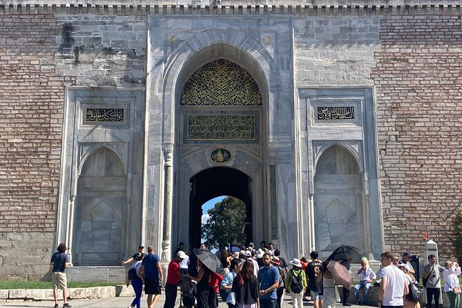 Istanbul's Old Town Through Time: A Self-Guided Audio Tour - The Serpent Column’s Ancient Story