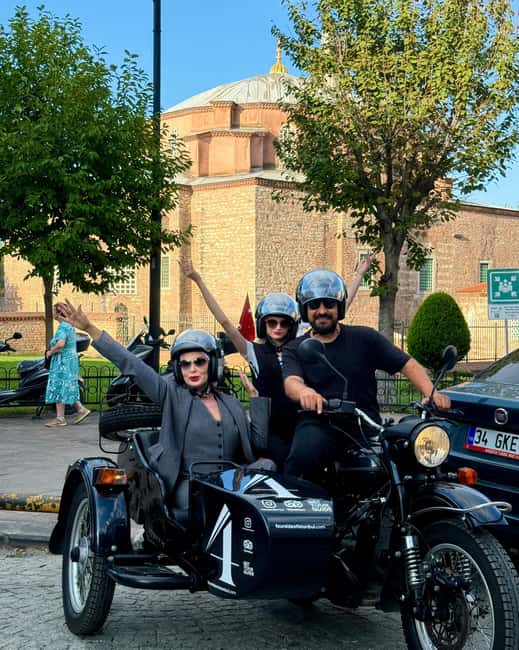 Istanbul:Sidecar Tour, Highlights,Hidden Gems & 2 Continents - Exploring the Bustling Eminönü Square and the Galata Bridge