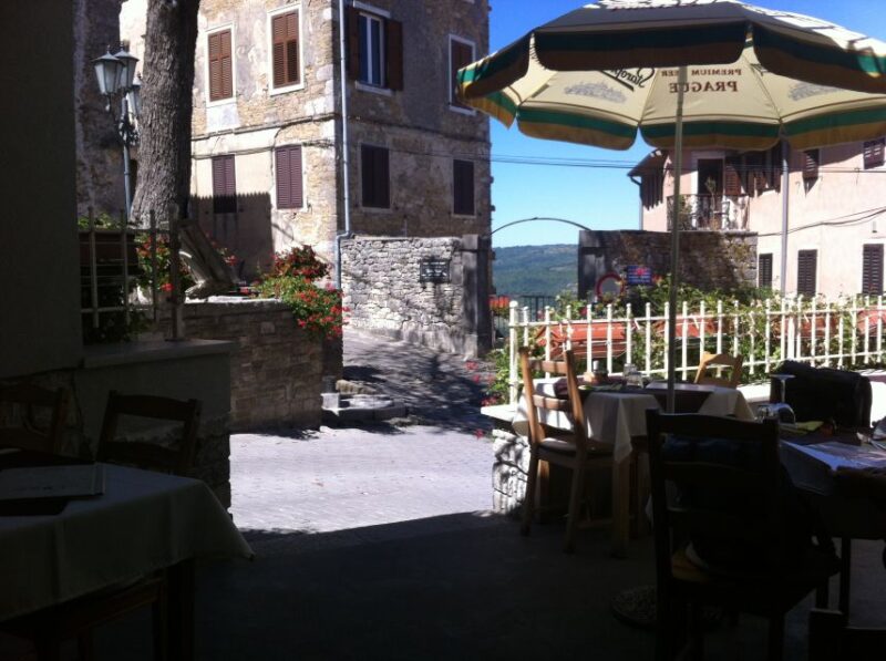 Istria: Guided Tour of Inner Istria with Food Tasting - Key Points