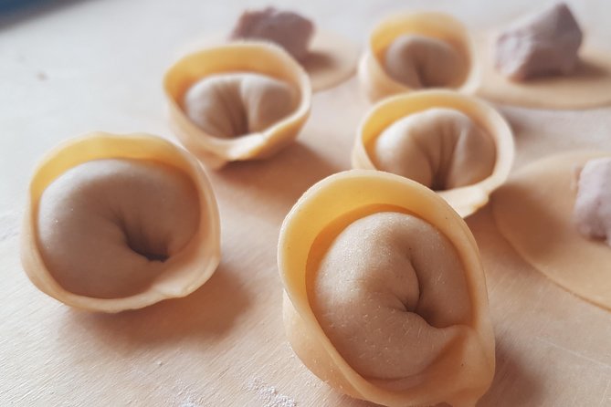 Italian Cocktail + Art of Making Pasta Cooking Class In Unique Milan Location - The Exclusive Small-Group Experience