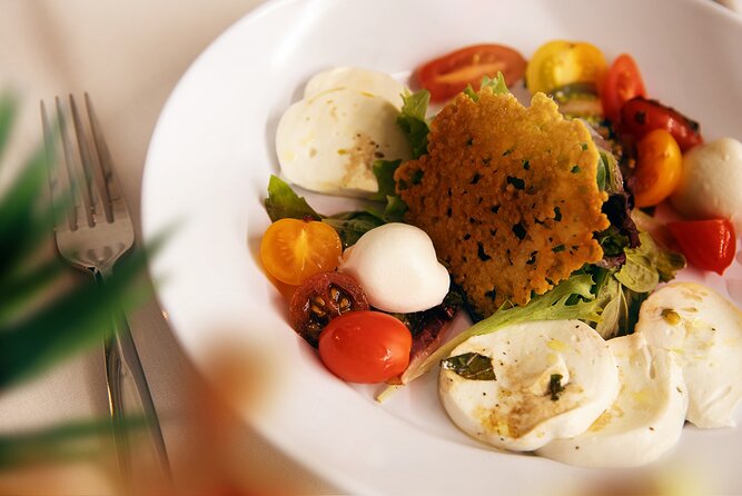 Italian Dinner with Tiramisu Finale in NYC - What Makes This Tour Stand Out in NYC’s Food Scene