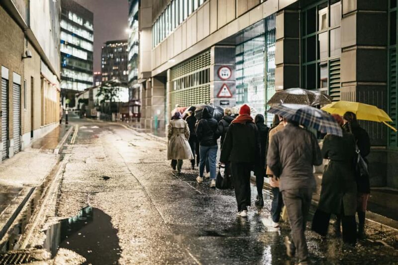 Italian Language : Original Jack the Ripper Tour - The Guide: Expertise and Engagement in Italian