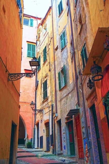 Italian Market San Remo, Menton & La Turbie - San Remo’s Famous Open-Air Market for Leather and Artisans