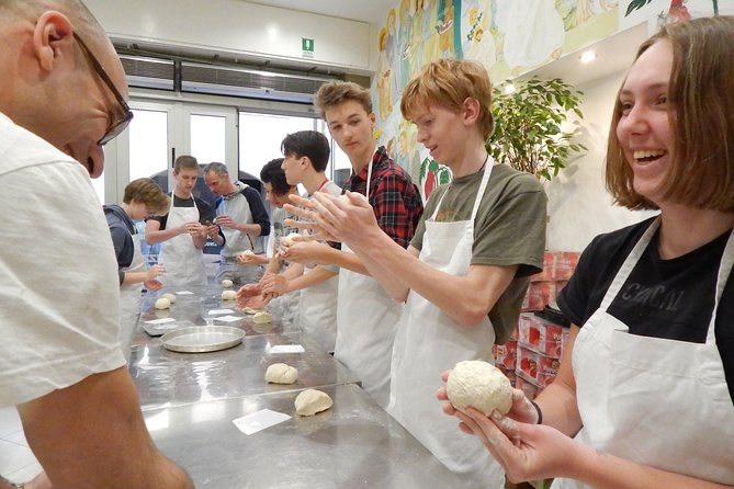 Italian Pizza Cooking Class with Chef Francesco in Padova - Sampling Your Own Creations: The Highlight of the Class