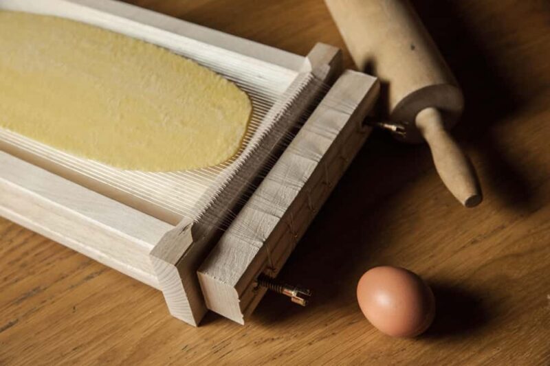 Italy: Pasta and Tiramisu Cooking Class at Home - Limitations and Considerations Based on Reviews