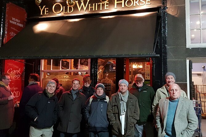 It's Only Rock n Roll, but I like It Taxi Tour - The Atmosphere and Storytelling Style of the Guides