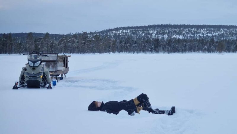 Ivalo: Private Sleighride Tour and Fishing in the Wild - From the House to the Frozen Lake