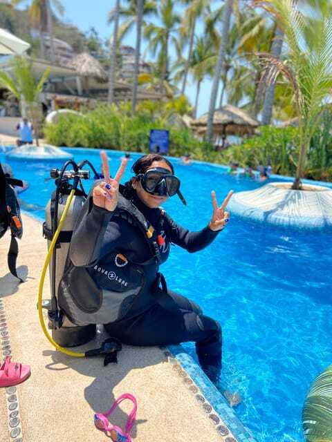 Ixtapa: Underwater Adventures in Zihuatanejo - Discover the Vibrant Underwater World of Ixtapa-Zihuatanejo for $93