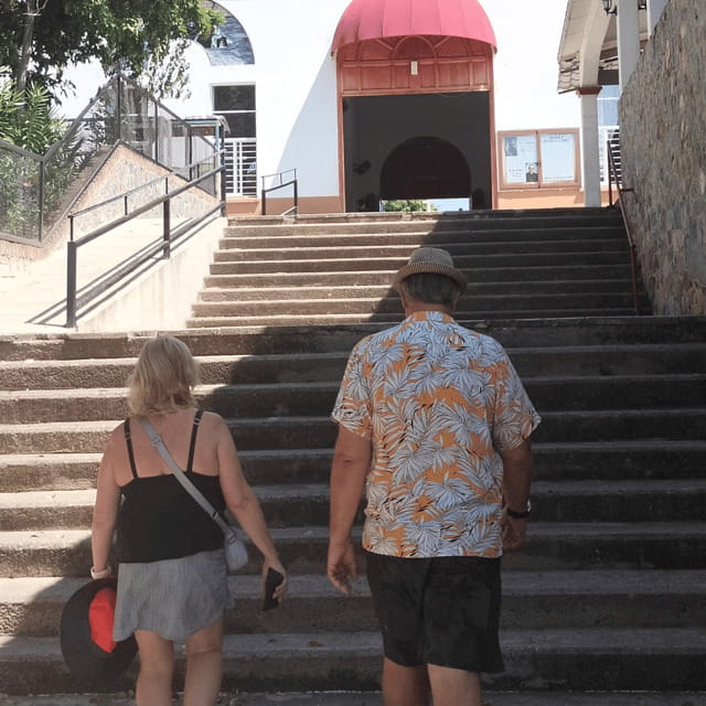 Ixtapa zihuatanejo: city Tour - Strolling Along Playa Linda’s Scenic Shores
