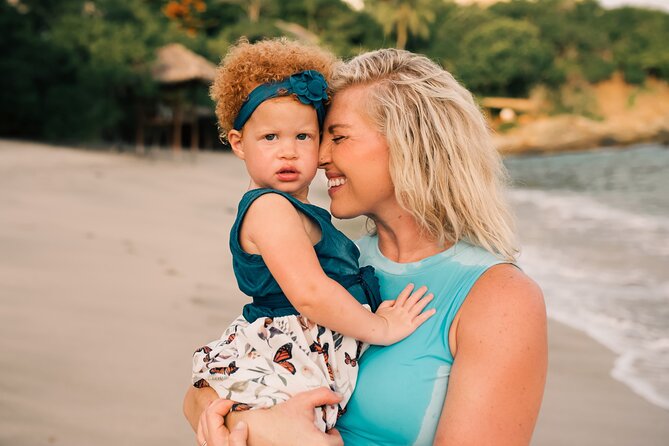 Ixtapa Zihuatanejo Photo shoot - Meet at a Scenic Zihuatanejo Location Near the Muelle