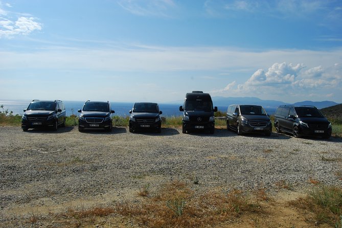 Izmir Adnan Menderes Airport (ADB) Transfer to OR from Kusadasi - Efficient and Comfortable Airport Transfer for Kusadasi Visitors