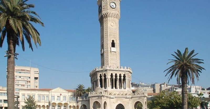 Izmir City Tour with a Private Guide & Van - Republic Square and Ataturk’s Statue: A Cultural Heartbeat
