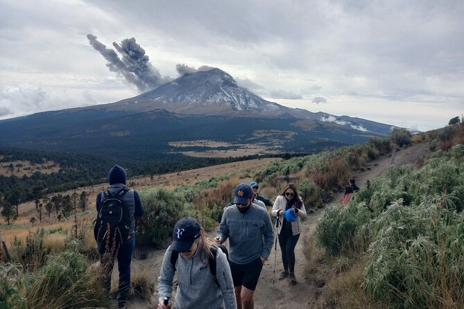 Iztaccihuatl Volcano Tour from Mexico City - The Experience of Guides and Customer Satisfaction