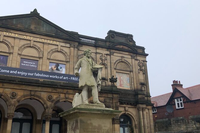 J & M York City Walking Tours - Discovering Cliffords Tower and the Castle Grounds