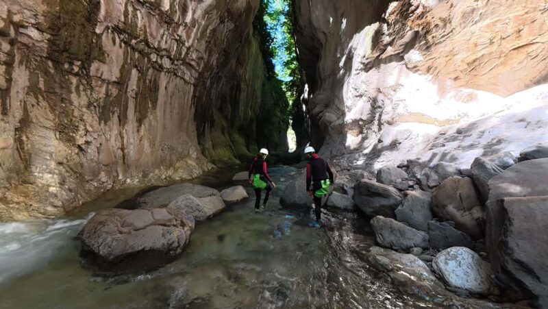 Jaca: Canyoning in the Hecho Valley - Key Points