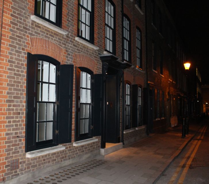 Jack The Ripper Tour in London's East End - Exploring the Whitechapel District’s Dark Passages