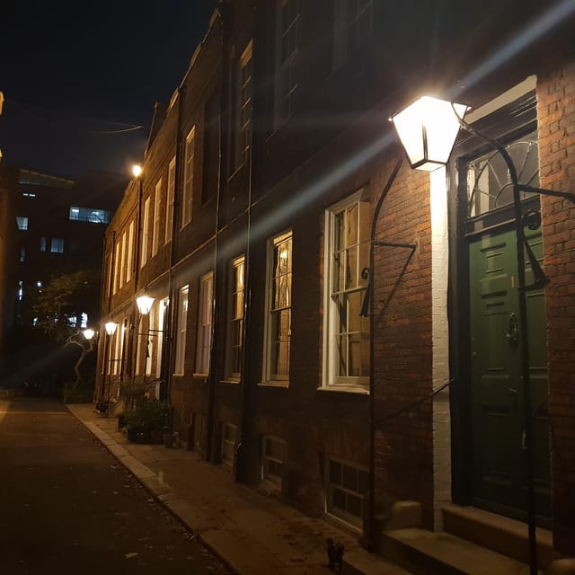 Jack the Ripper Tour with Fish & Chips Meal - Practical Aspects: Accessibility and Important Rules