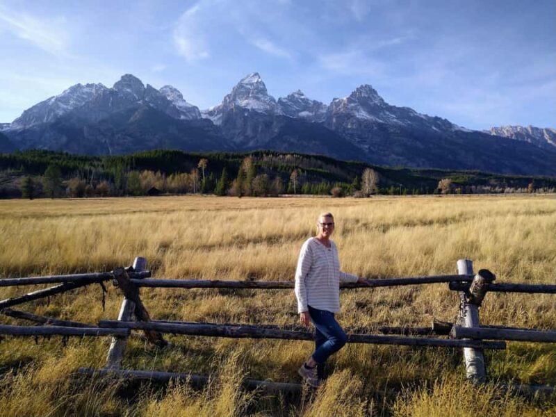Jackson: Grand Teton National Park - Van Tour - Stops at Jackson Lake and Oxbow Bend for Scenic Views