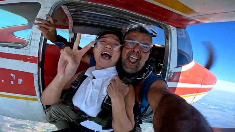Jacksonville: Tandem Skydiving Experience - Booking, Cancellations, and Flexibility