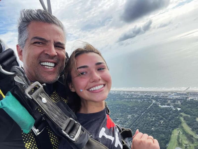 Jacksonville: Tandem Skydiving Experience - A Look at the Negative Review