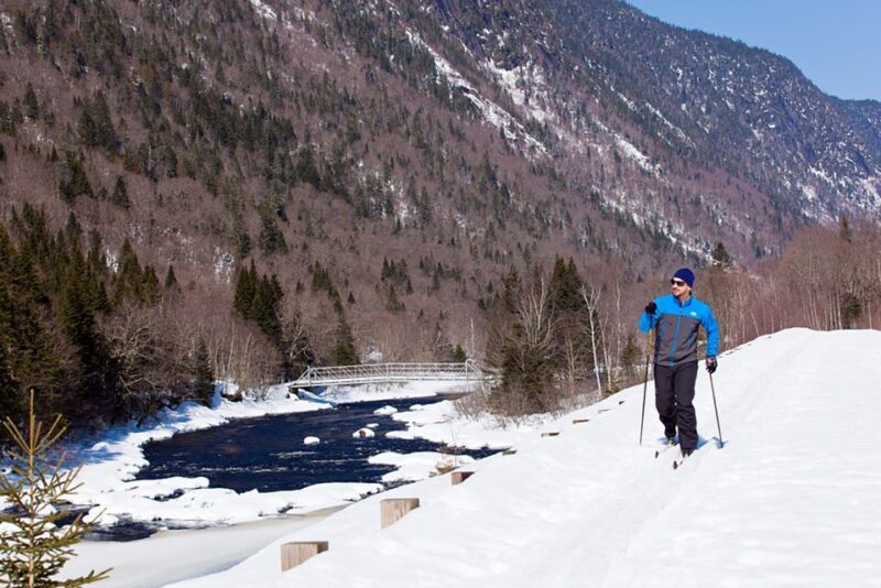 Jacques-Cartier National Park: Skiing Excursion - Food and Hot Chocolate Breaks