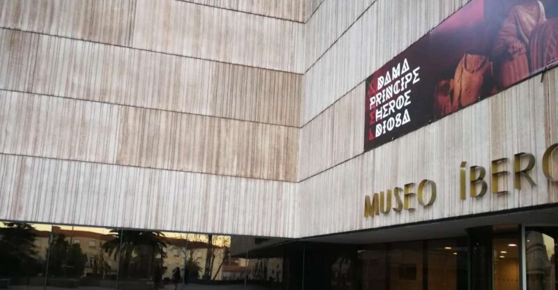 Jaén: Iberian Museum and Provincial Museum Entry and Tour - Discover Jaén’s Unique Museums with a Guided Tour