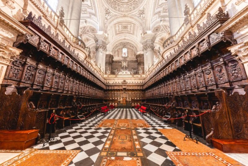 Jaen: Jaen Cathedral Entry ticket - Explore the Architectural Beauty of Jaen Cathedral