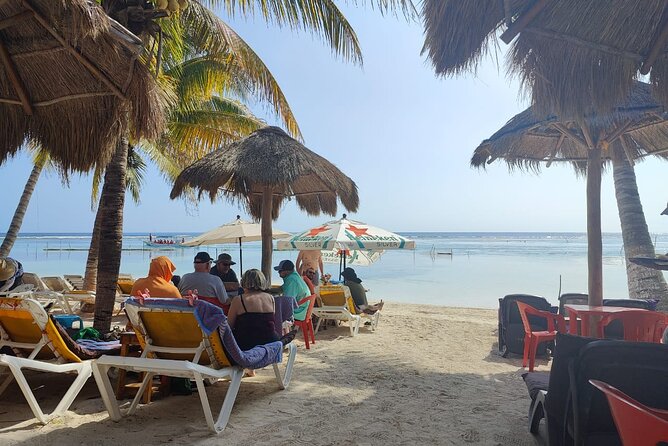 Jame's at the Blue reef all inclusive Beach break+relaxing masage - Enjoying the Beach Club Atmosphere