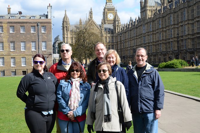 James Bond Ultimate Spy Taxi Tour - Explore London’s Bond and Spy Locations with a Private Taxi