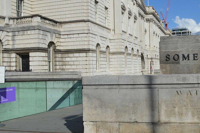 James Bonds London: A Self-Guided Audio Tour - James Bonds London: A Self-Guided Tour—A Practical Choice