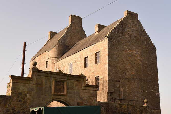 Jamie Fraser Outlander tour to Lallybroch tours Edinburgh - Exclusive and Personal Experience: Small Group Setting