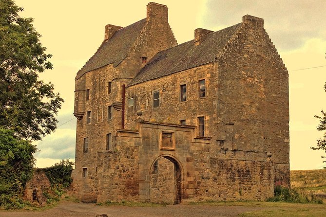 Jamie Fraser Outlander tour to Lallybroch tours Edinburgh - Practical Details and Booking Tips