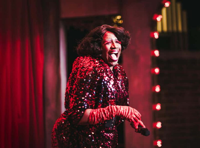 Japanese Izakaya Dinner & Stand Up Comedy Show Covent Garden - Japanese Izakaya Dinner & Stand Up Comedy Show Covent Garden: A Fun-Filled Night Out in London