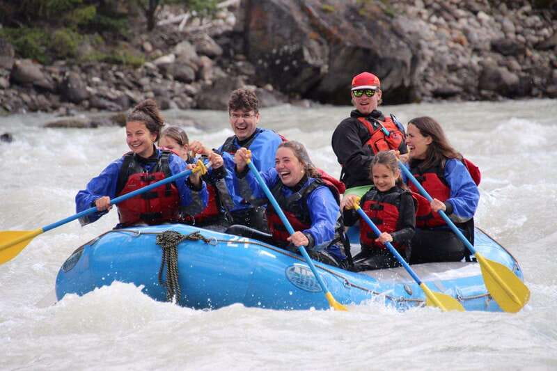 Jasper: Athabasca River Mile 5 Whitewater Rafting Tour - The Guides and Their Role in the Experience