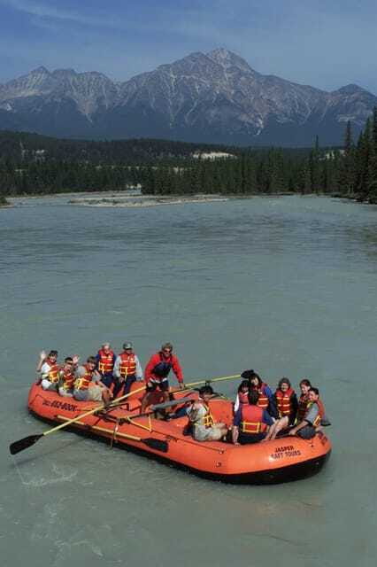 Jasper: Jasper National Park Easy 2-Hour Rafting Trip - Experience a Relaxed, Scenic Rafting Adventure in Jasper National Park